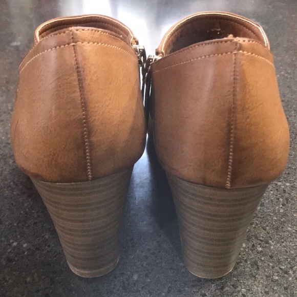 Open Toed Booties - Picture 4 of 7